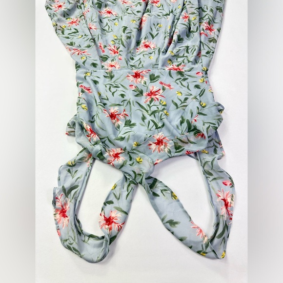 GAL MEETS GLAM ELLA Floral Dress 8 - Picture 5 of 8